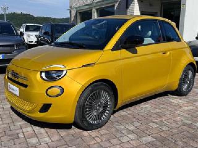 Fiat 500 Berlina Hybrid Icon 