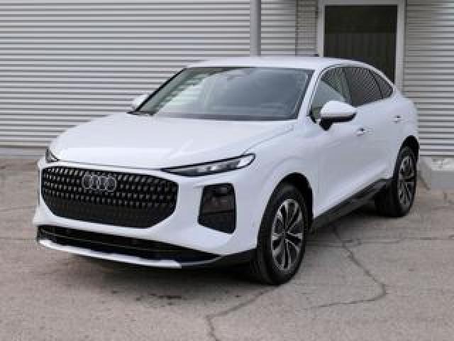 Audi Q3 Sportback New 2.0 Tdi 150cv S-Tr. Business Adv. 