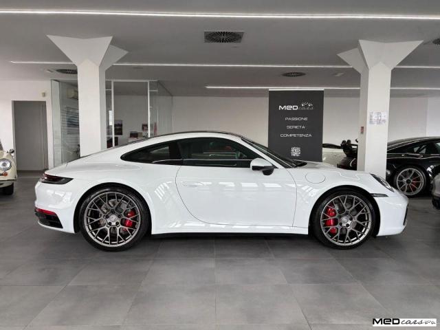 Porsche 992 