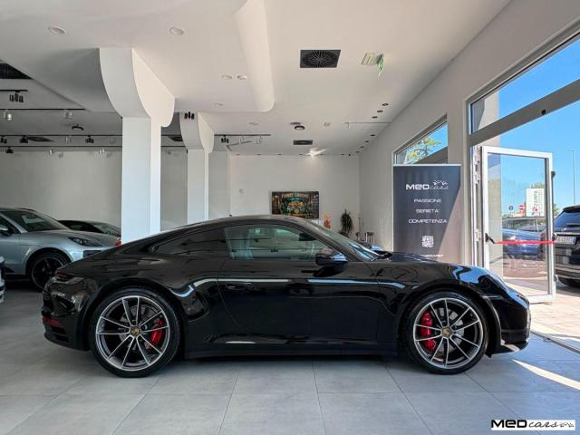 Porsche 992 