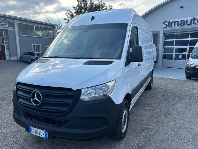 Mercedes Benz