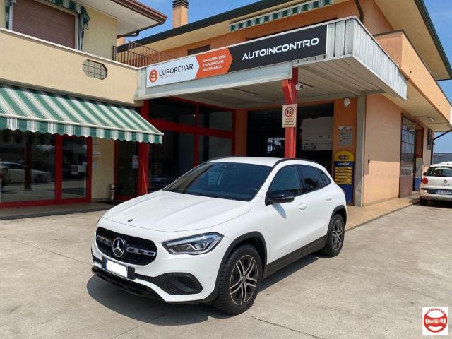 Mercedes Benz
