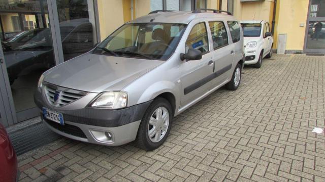 Dacia Logan 
