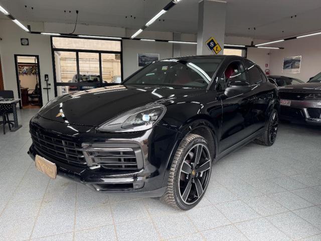 Porsche Cayenne Coupe' 