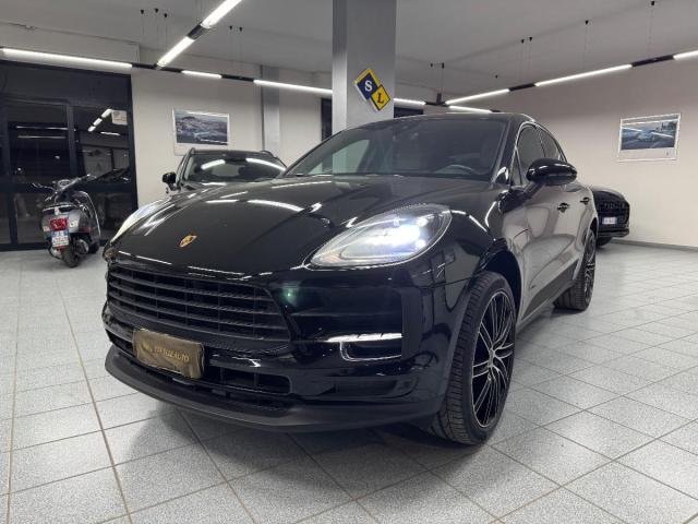 Porsche Macan 