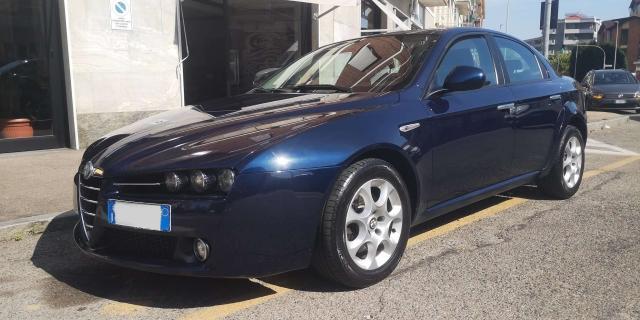 Alfa Romeo 159 