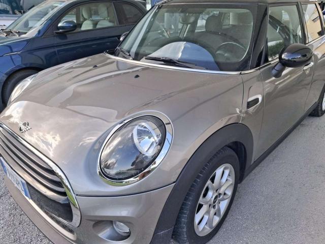 Mini