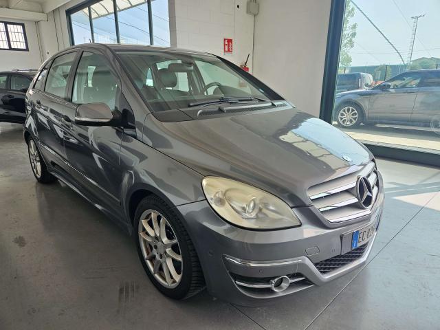 Mercedes Benz