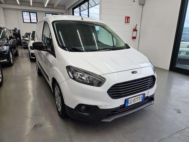 Ford Transit Courier 