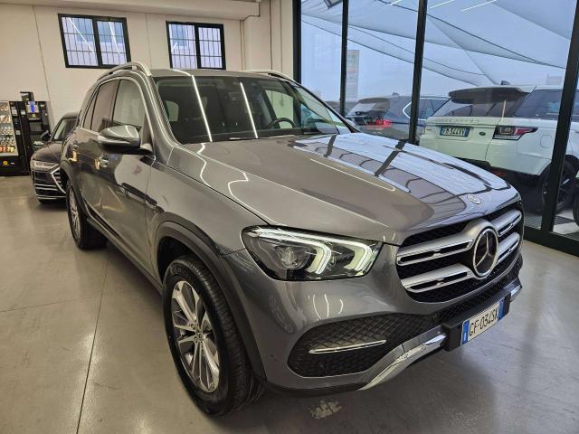 Mercedes Benz