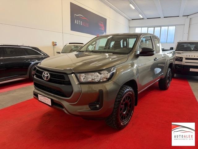 Toyota Hilux 2.4 D-4d Cec 4x4 Comfort Gancio Traino 