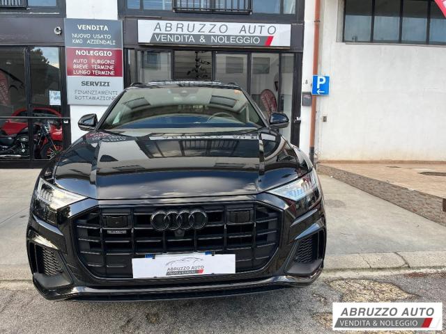 Audi Q8 