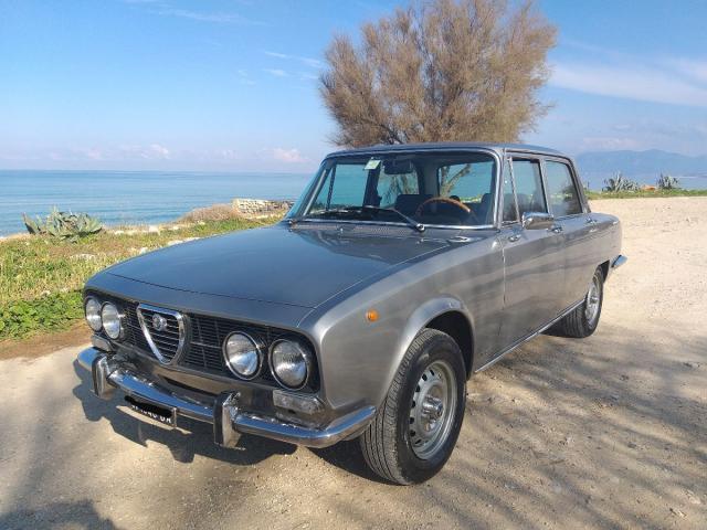 Alfa Romeo 2000 