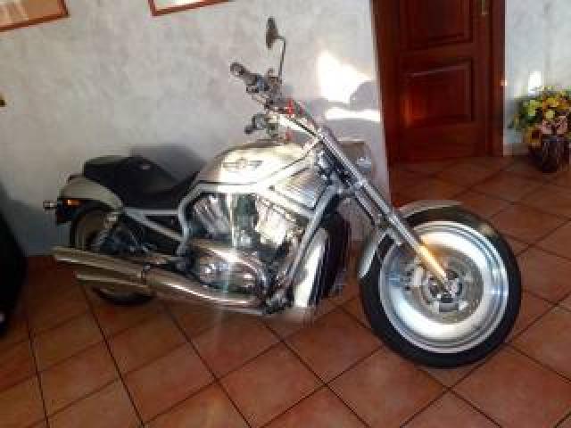 Harley Davidson 1130 V-Rod - Vrsca Centenario 