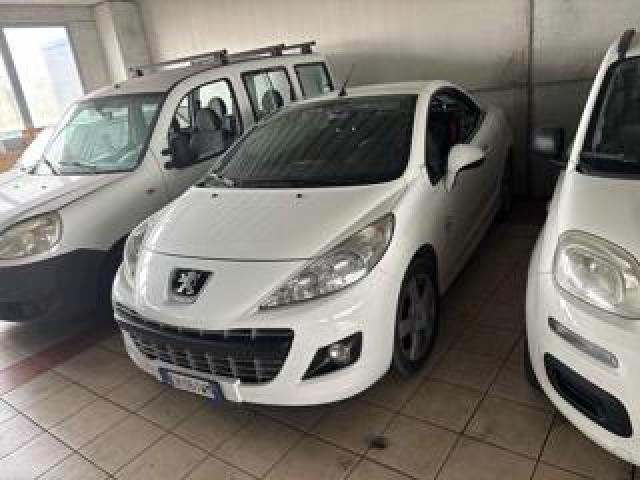 Peugeot 207 1.6 Hdi 110cv Cc Féline 