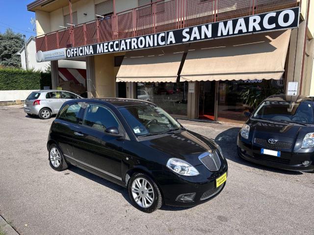 Lancia Ypsilon 