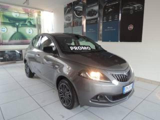 Lancia Ypsilon 1.0 Firefly 5 Porte S&s Hybrid Ecochic Gold 