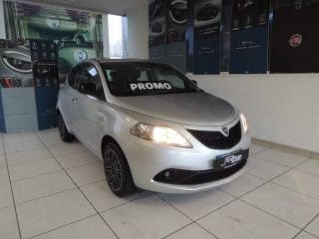Lancia Ypsilon 1.0 Firefly 5 Porte S&s Hybrid Maryne 