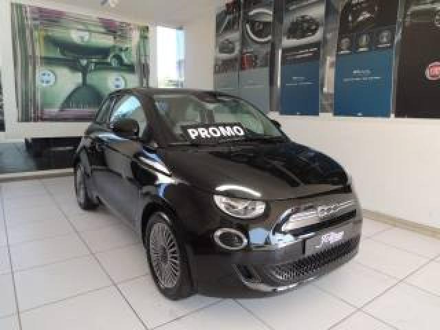 Fiat 500 Berlina Hybrid Icon 