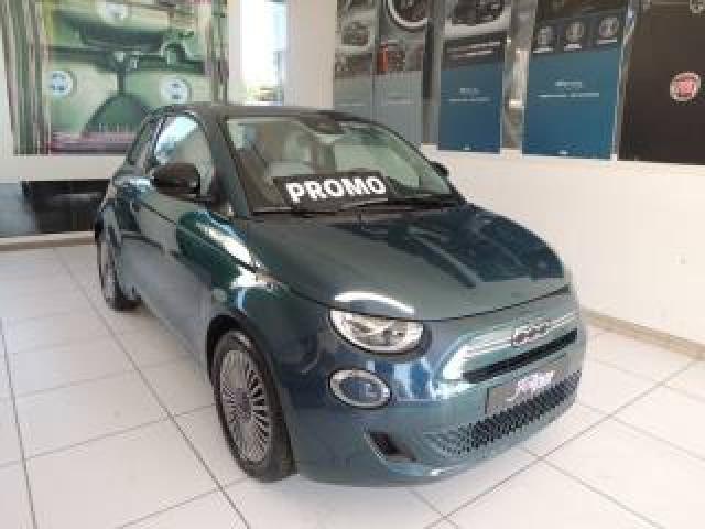 Fiat 500 Berlina Hybrid Icon 