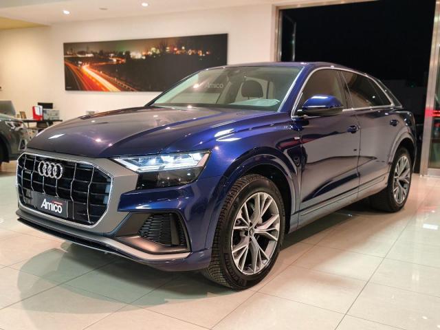 Audi Q8 