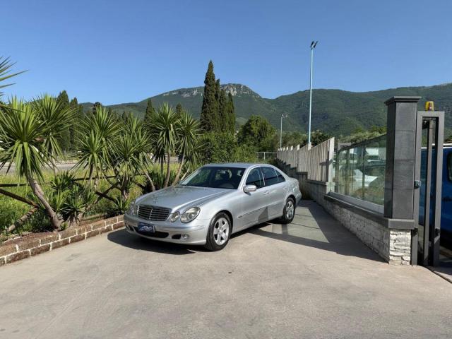 Mercedes Benz
