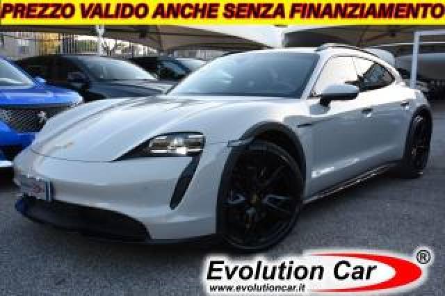 Porsche Taycan 4 Cross Turismo *21*chrono*panorama*bose*360°*led 