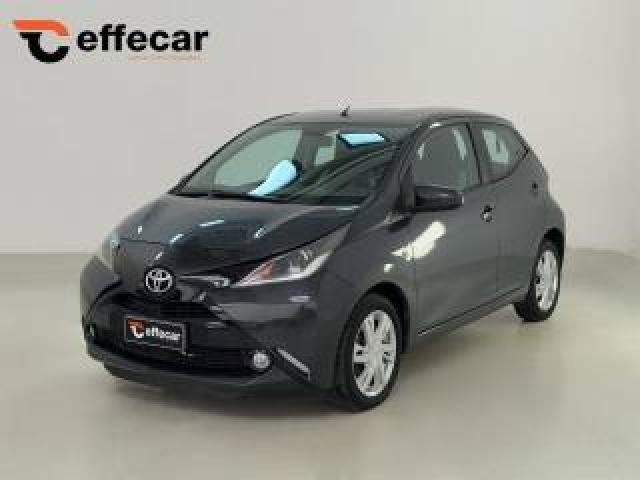 Toyota Aygo 1.0 Vvt-I 69 Cv 5 Porte X-Play 