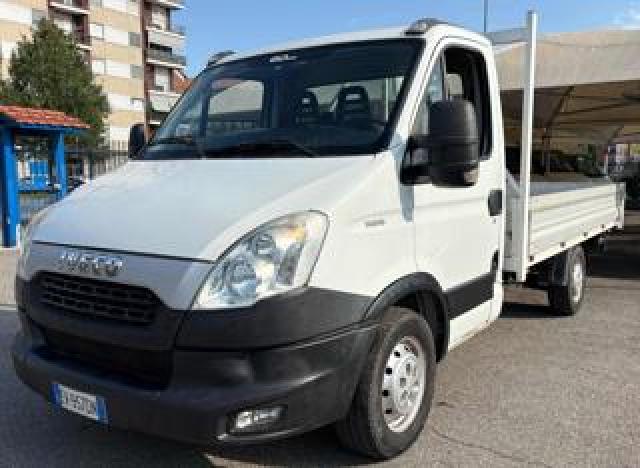 Iveco Daily 35s15 2.3 Hpt Pm Cabinato 