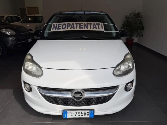 Opel Adam 
