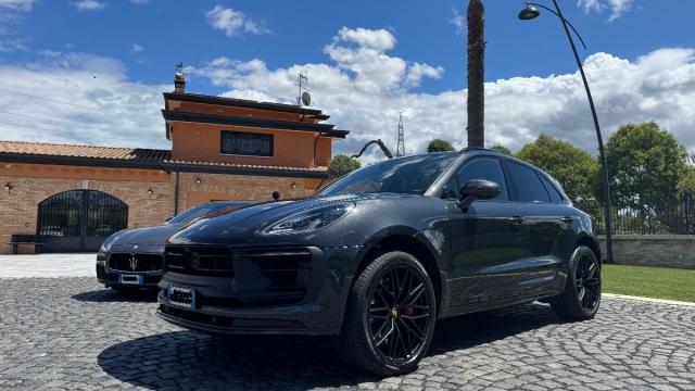 Porsche