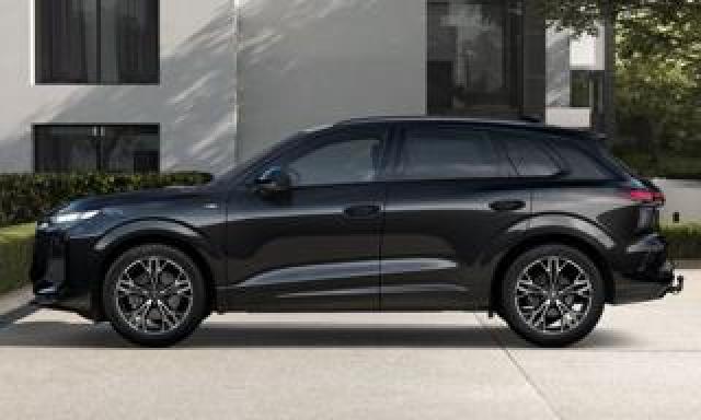 Audi Q3 Tdi 110 Kw S Tronic S Line Edition Gancio Traino 