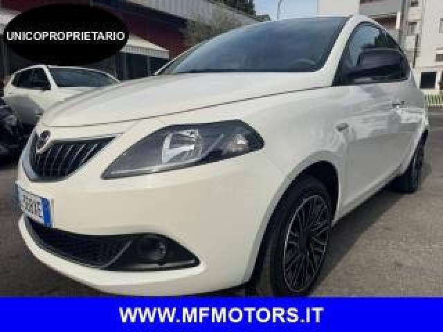 Lancia Ypsilon 1.0 Firefly 5 Porte S&s Hybrid Ecochic Gold 