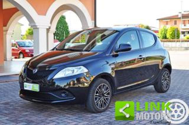 Lancia Ypsilon 1.3 Mjt 16v 95 Cv 5 Porte S&s Gold 