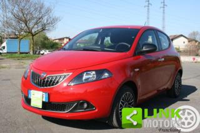 Lancia Ypsilon 1.0 Firefly 5 Porte S&s Hybrid Platino 