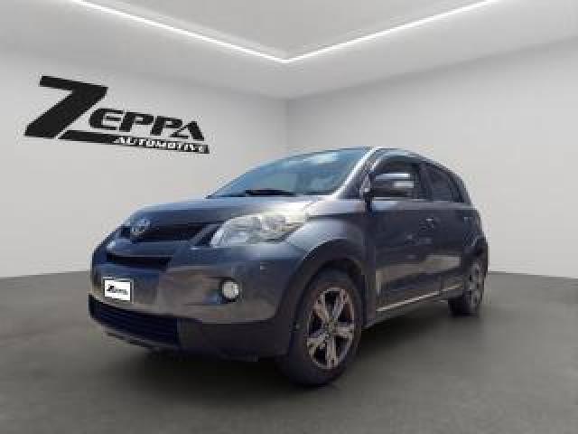 Toyota Urban Cruiser 1.4 D-4d Awd Luxury 