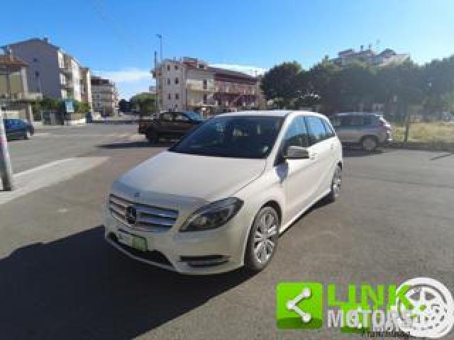 Mercedes Benz B 200 Blu Efficiency 