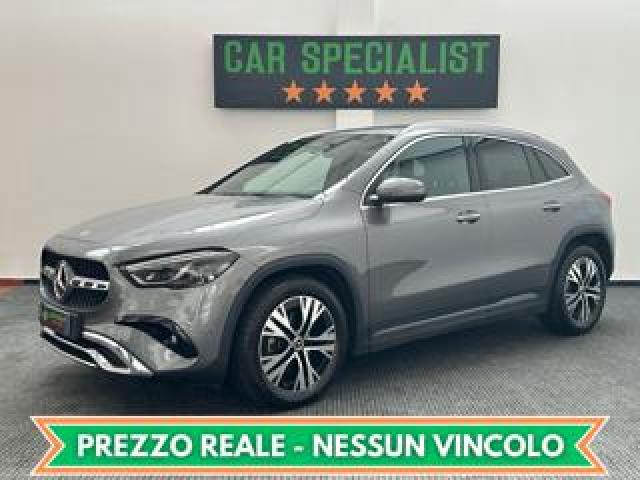 Mercedes Benz Gla 180 D New Model Uniprop.|light64|multibeam 