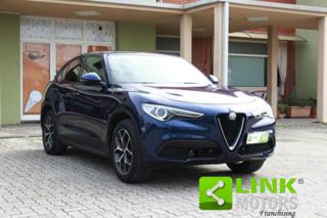 Alfa Romeo Stelvio 2.0 Turbo 200 Cv At8 Q4 Executive 