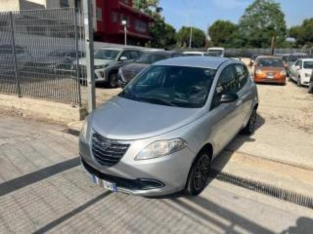 Lancia Ypsilon 1.2 69 Cv 5 Porte Gpl Ecochic Gold 