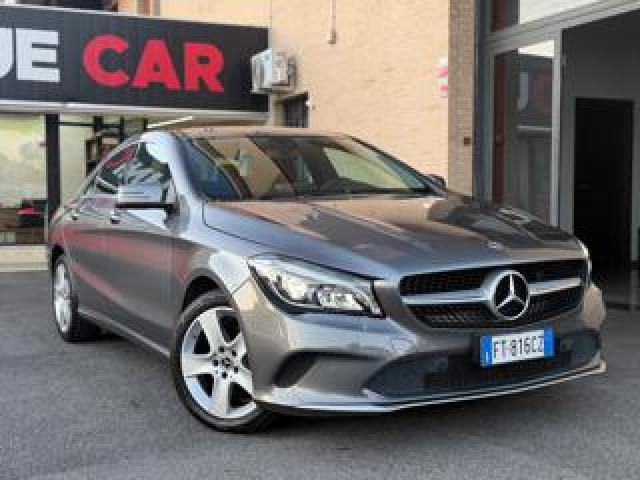 Mercedes Benz Cla 200 D Automatic Business Extra Sedan 