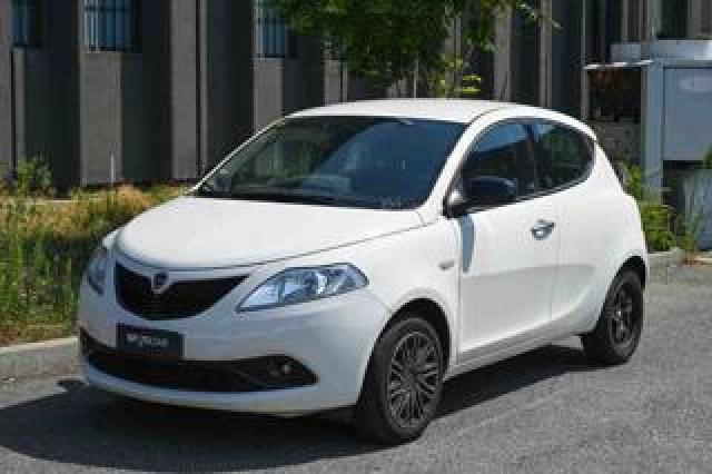 Lancia Ypsilon 1.0 Firefly S&s Hybrid Gold 
