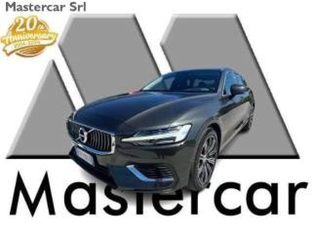 Volvo V60 V60 Ii 2019 2.0 T8 Te Inscription Awd - Fv100gx 