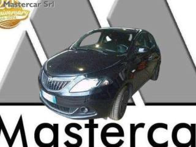 Lancia Ypsilon 5p. Neopatentati 1.0 Hybrid Gold Tg: Gk578zb 