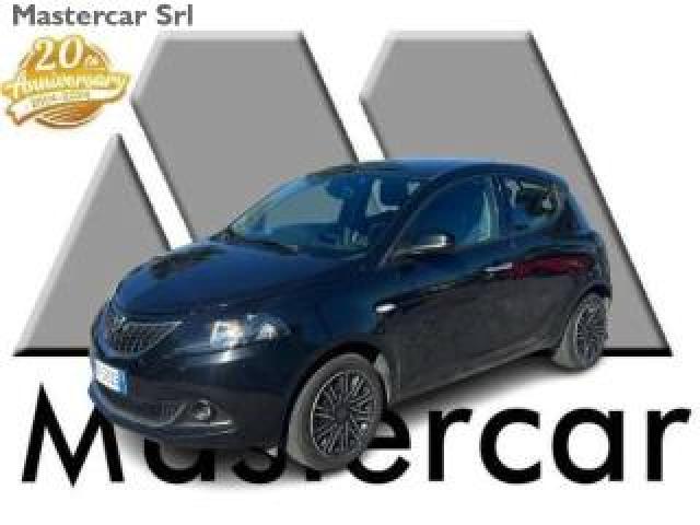 Lancia Ypsilon 5p. Neopatentati 1.0 Hybrid Gold Tg: Gk578zb 