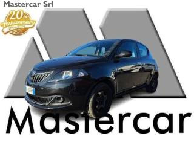 Lancia Ypsilon Neopatentati 1.0 Firefly Hybrid Gold Tg : Gk805ry 