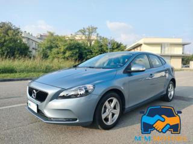 Volvo V40 D2 Business 