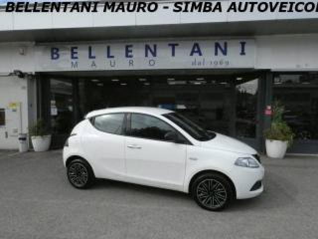 Lancia Ypsilon 1.0 Firefly 5 Porte S&s Hybrid Oro 