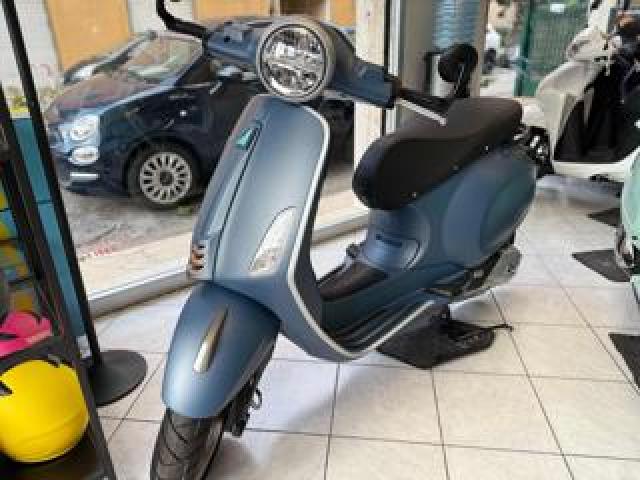 Piaggio Vespa 125 Primavera Officina 8 