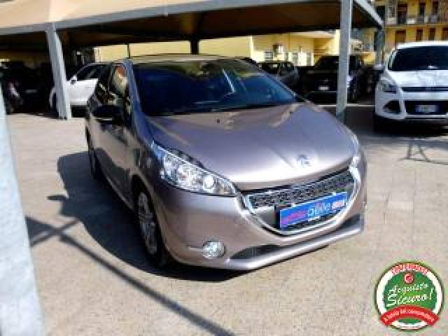 Peugeot 208 1.4 8v Hdi 68cv 5p. Allure 